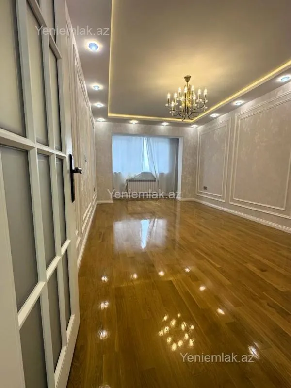 Satılır 3 otaqlı köhnə tikili 92 m²