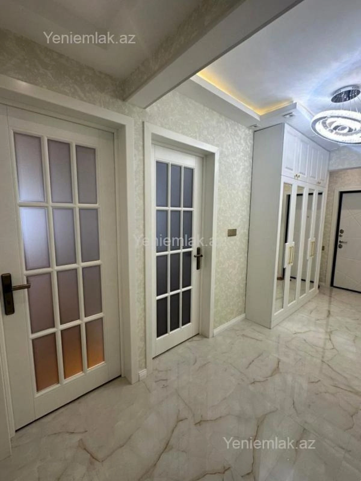 Satılır 3 otaqlı köhnə tikili 92 m²