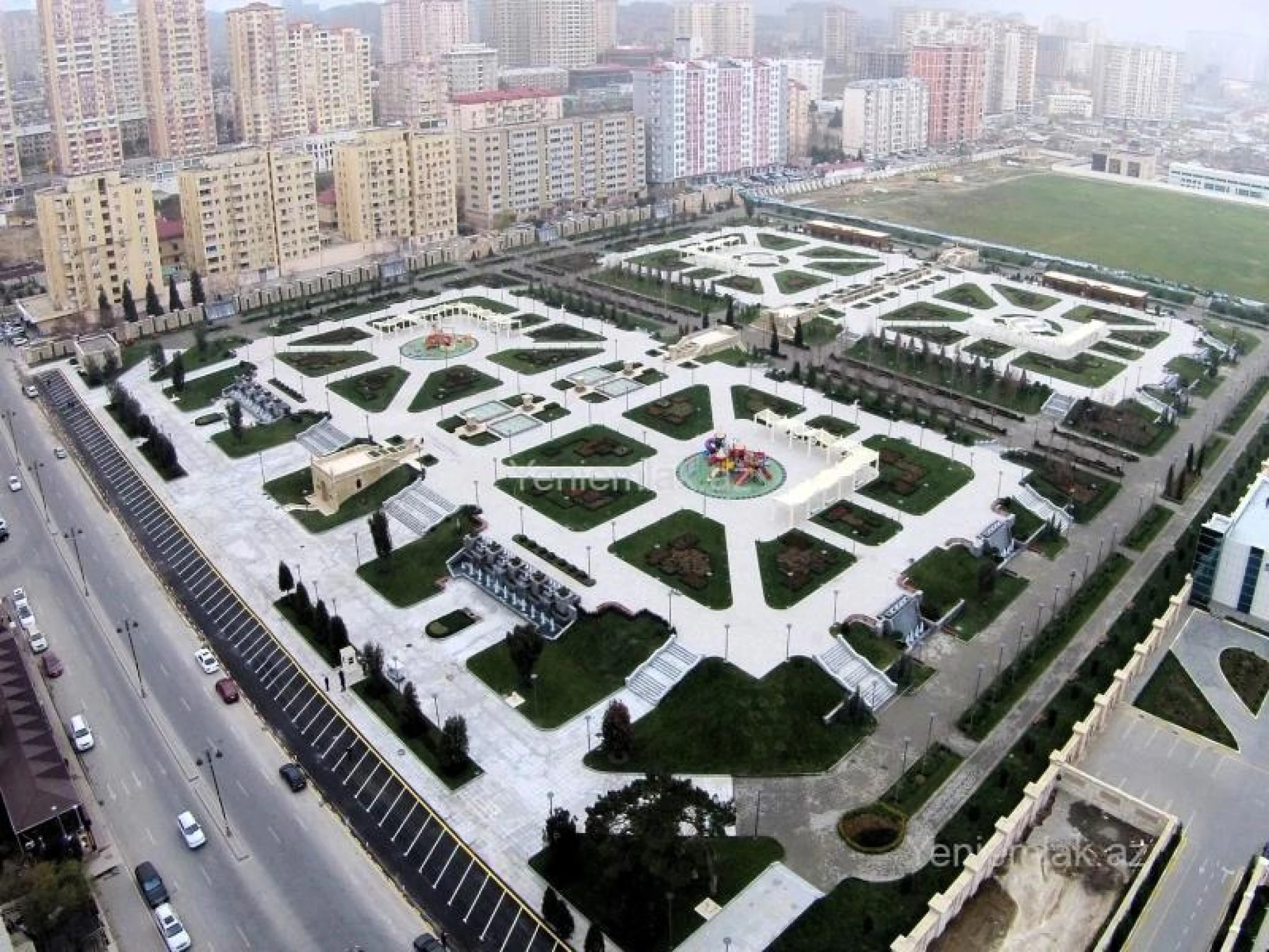 Satılır 3 otaqlı köhnə tikili 92 m²