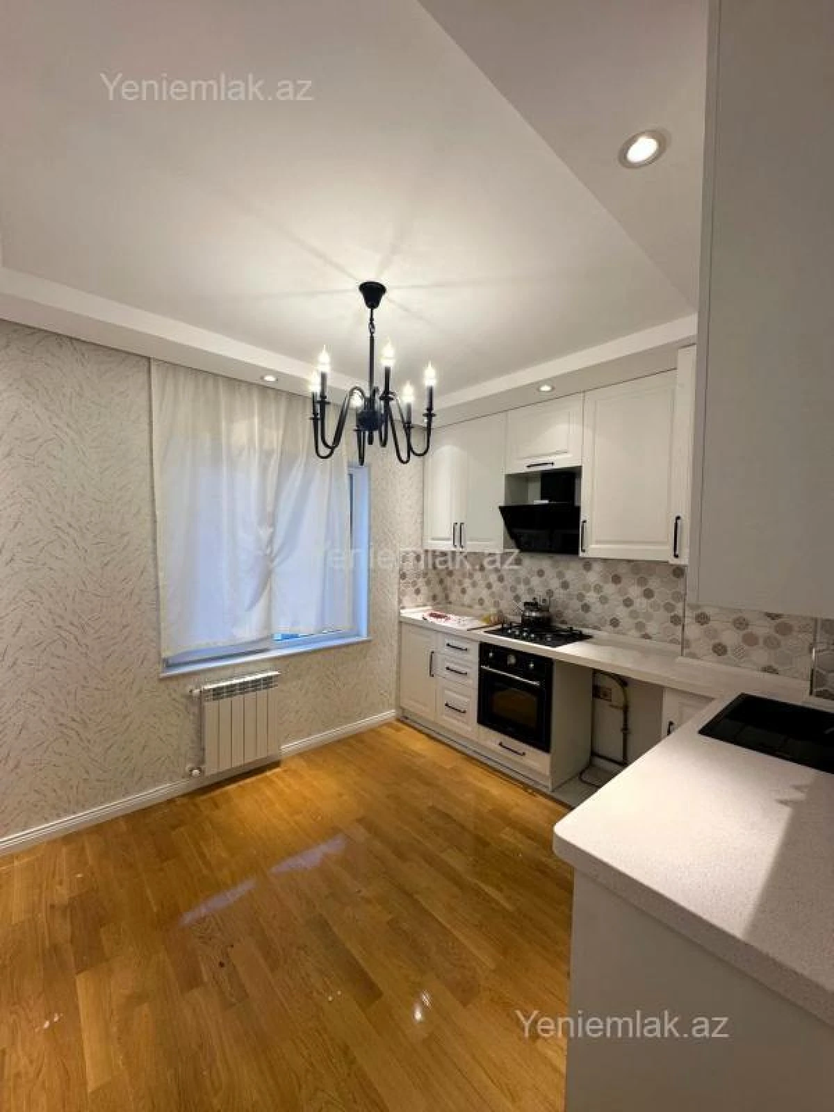 Satılır 3 otaqlı köhnə tikili 92 m²