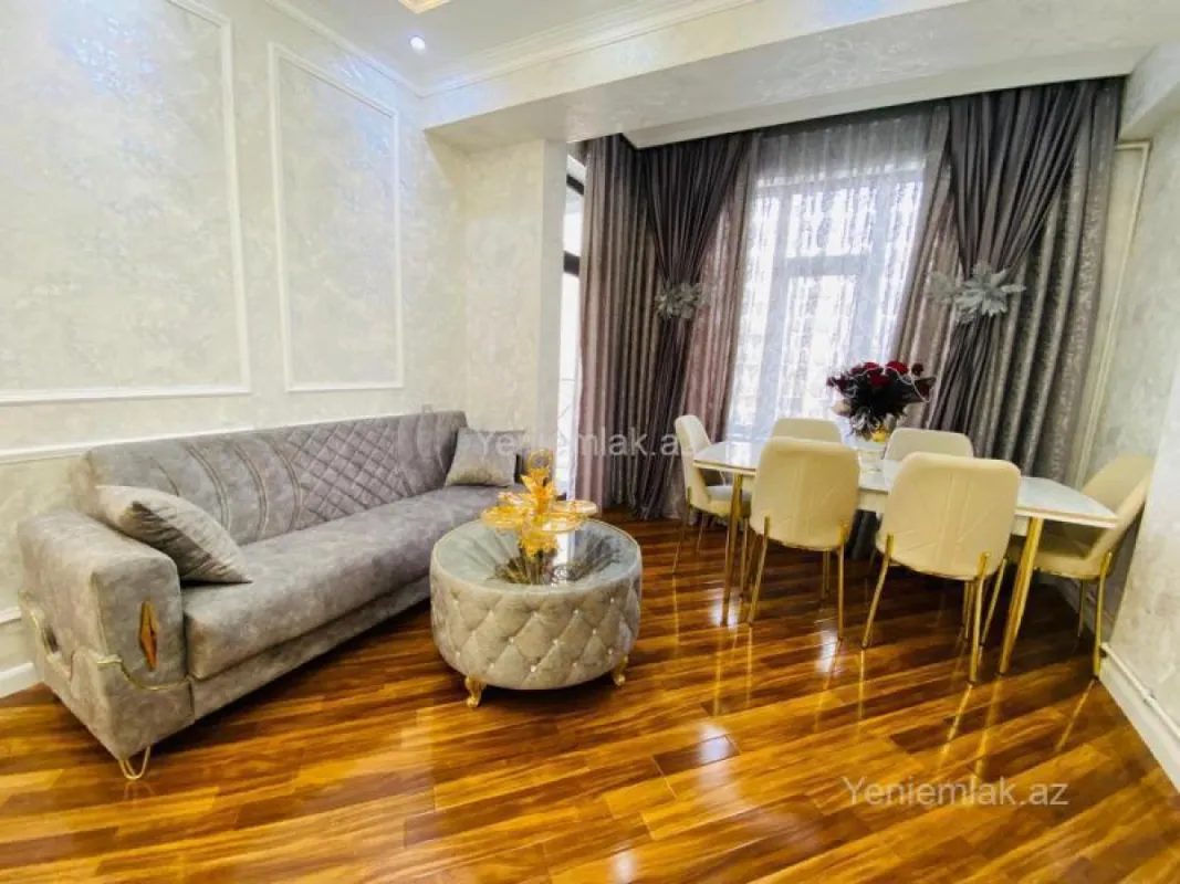 Satılır 3 otaqlı yeni tikili 80 m²