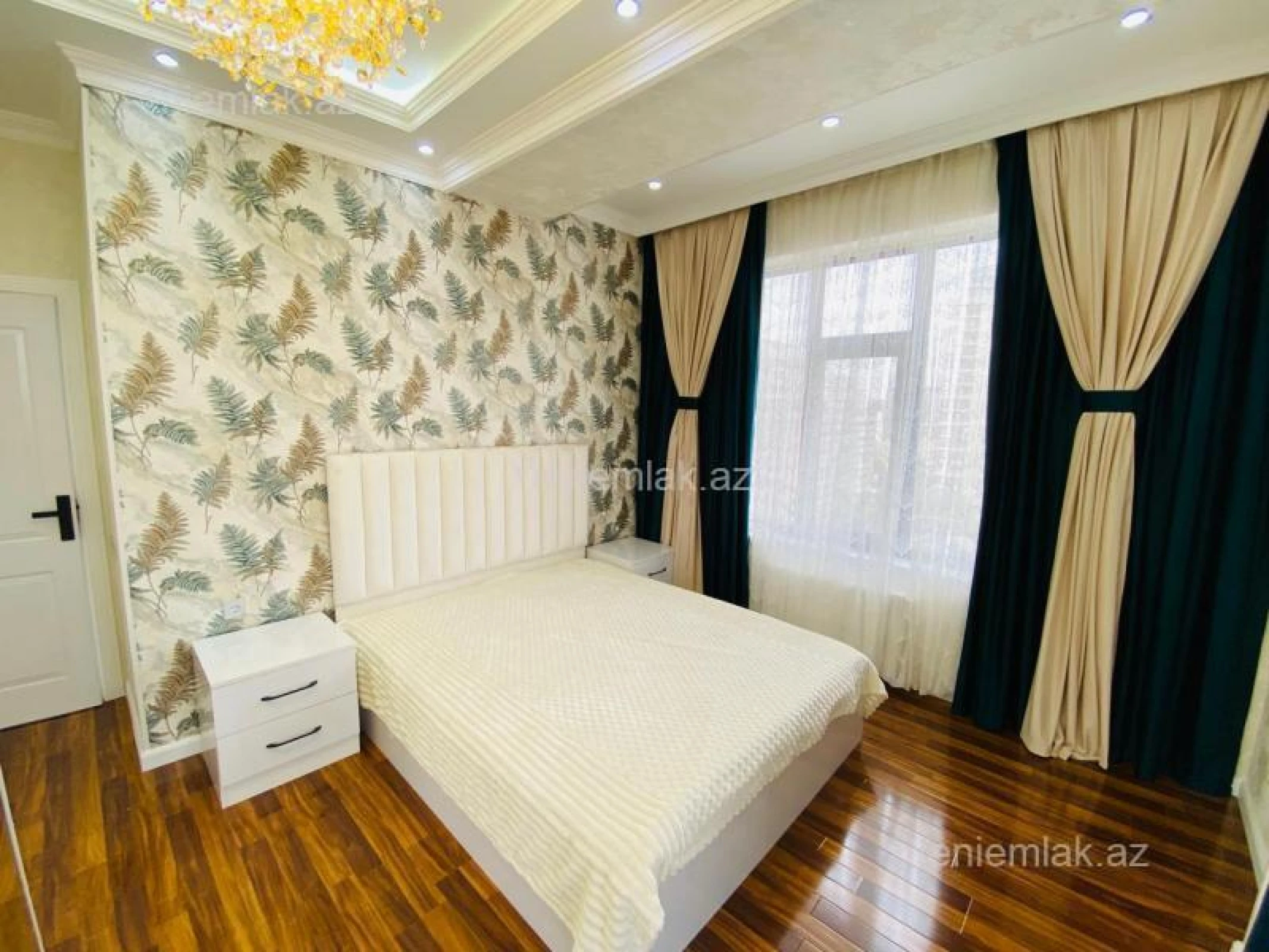 Satılır 3 otaqlı yeni tikili 80 m²