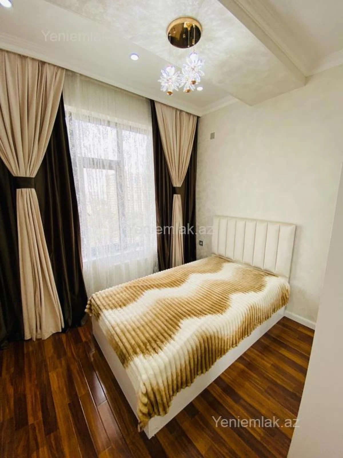 Satılır 3 otaqlı yeni tikili 80 m²