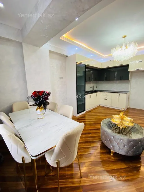 Satılır 3 otaqlı yeni tikili 80 m²