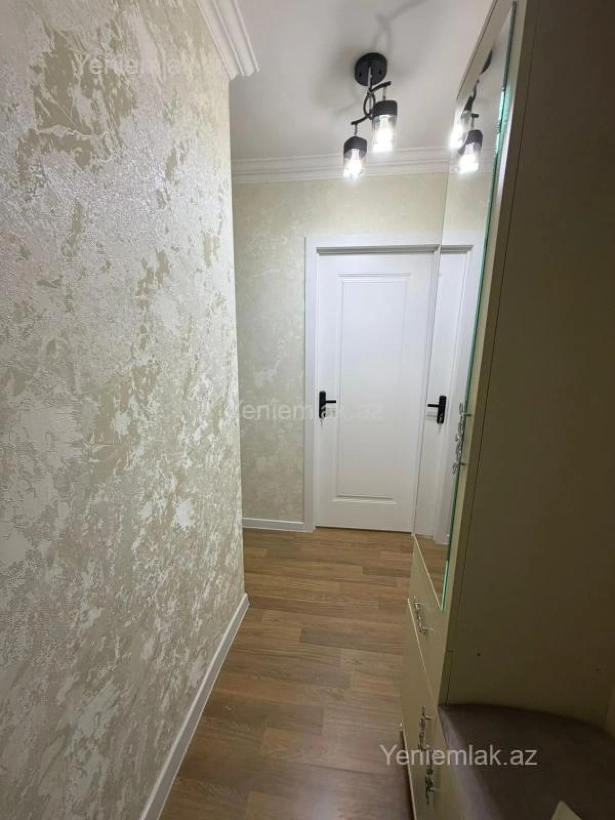 Satılır 2 otaqlı köhnə tikili 36 m²