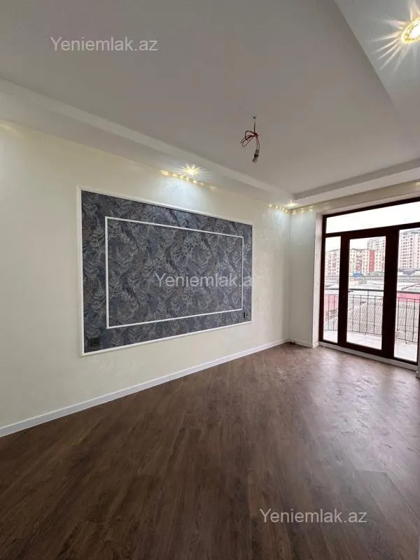 Satılır 3 otaqlı yeni tikili 76 m²