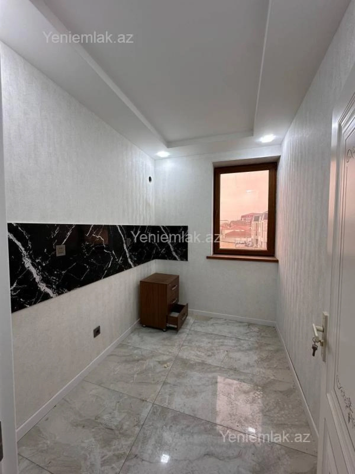 Satılır 3 otaqlı yeni tikili 76 m²