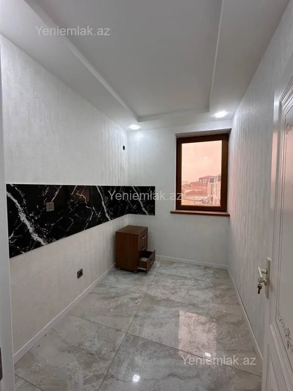 Satılır 3 otaqlı yeni tikili 76 m²