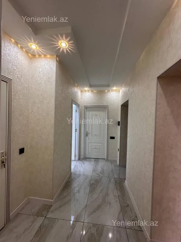 Satılır 3 otaqlı yeni tikili 76 m²