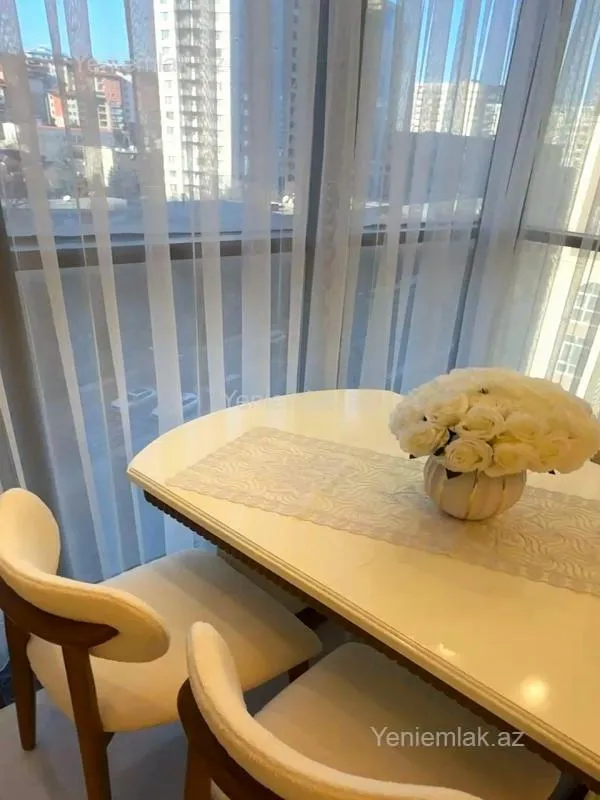 Satılır 3 otaqlı yeni tikili 100 m²