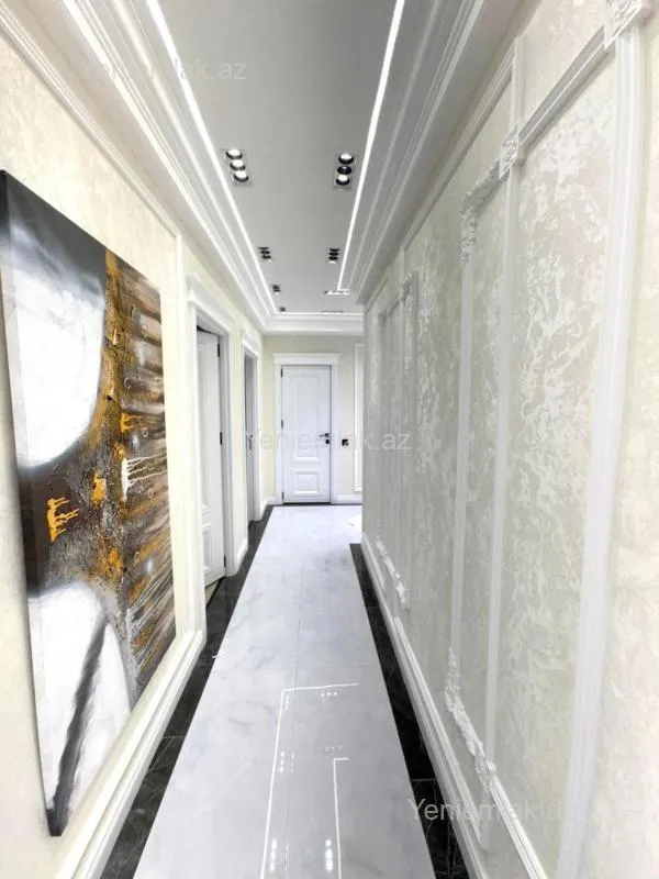 Satılır 3 otaqlı yeni tikili 100 m²