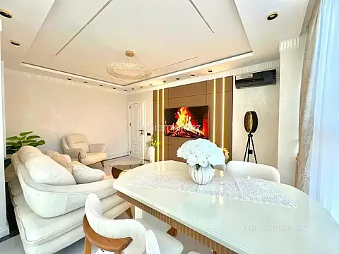 Satılır 3 otaqlı yeni tikili 100 m²