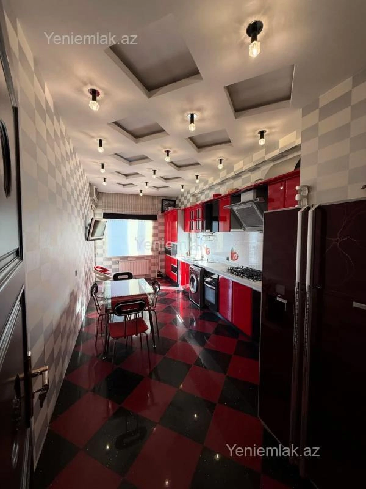 Satılır 4 otaqlı yeni tikili 185 m²