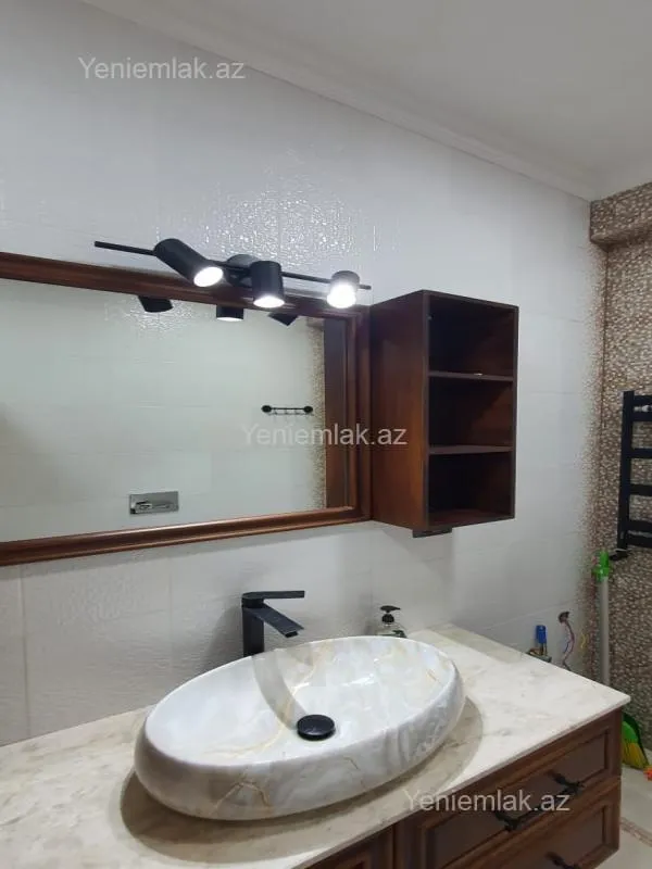 Satılır 2 otaqlı yeni tikili 50 m²