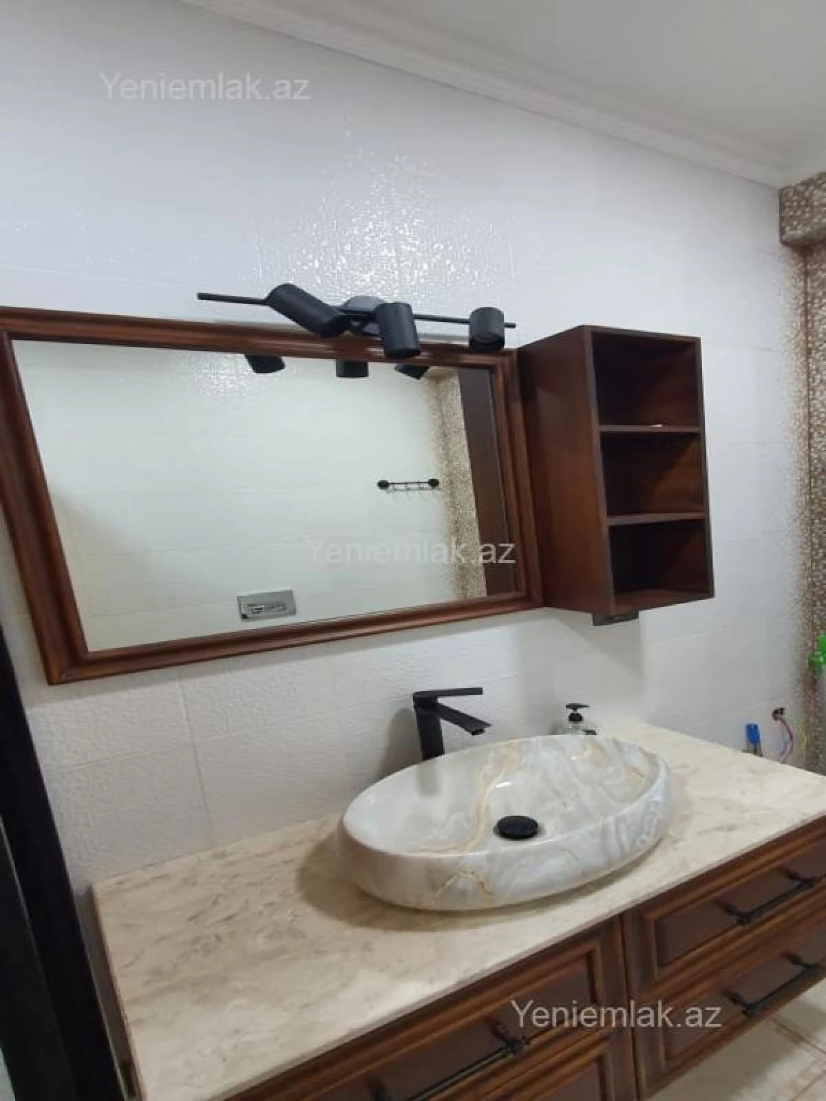 Satılır 2 otaqlı yeni tikili 50 m²