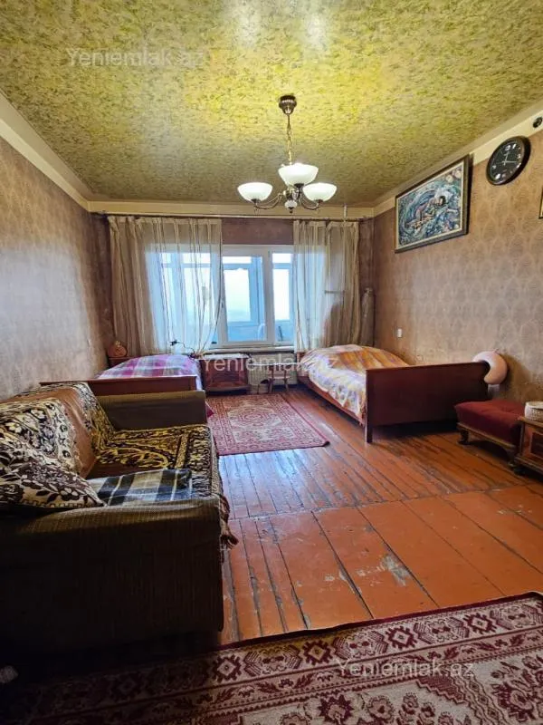 Satılır 3 otaqlı köhnə tikili 85 m²