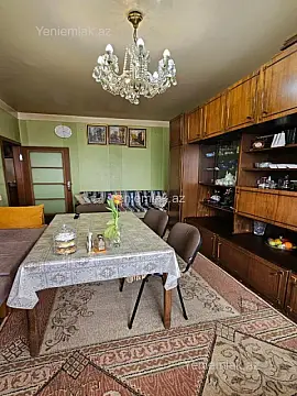 Satılır 3 otaqlı köhnə tikili 85 m²