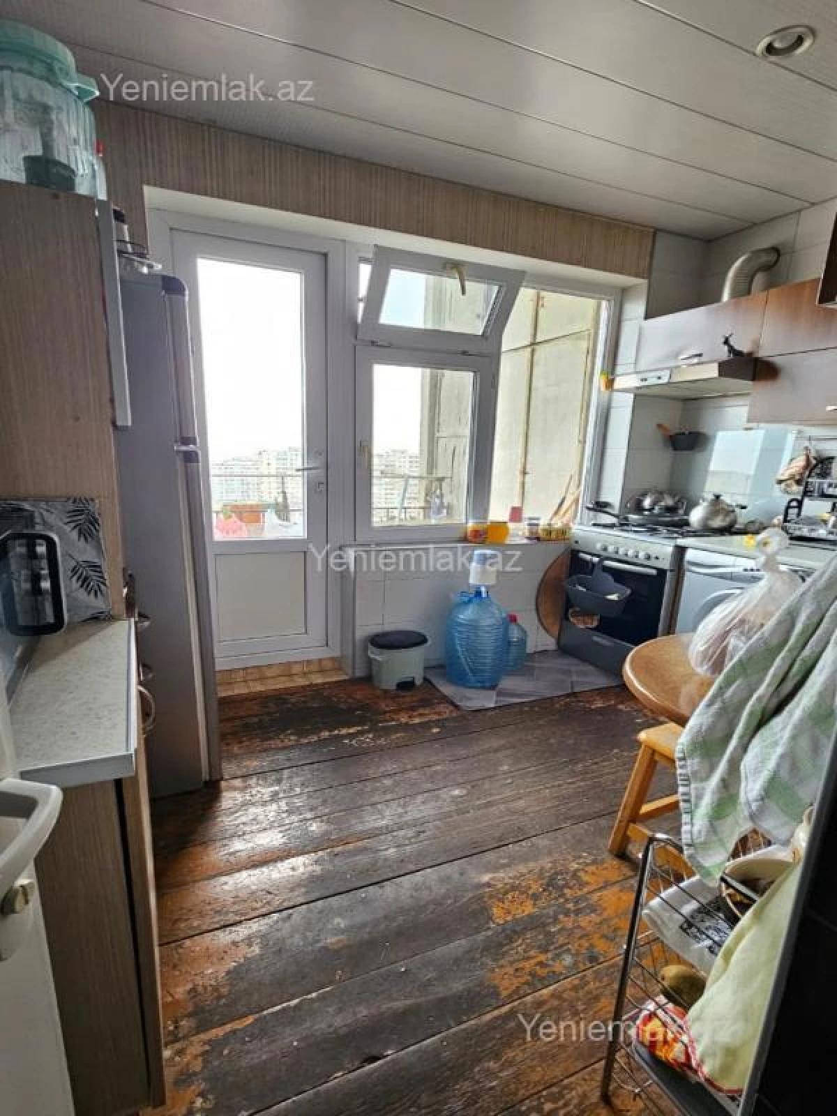 Satılır 3 otaqlı köhnə tikili 85 m²