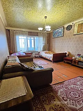 Satılır 3 otaqlı köhnə tikili 85 m²