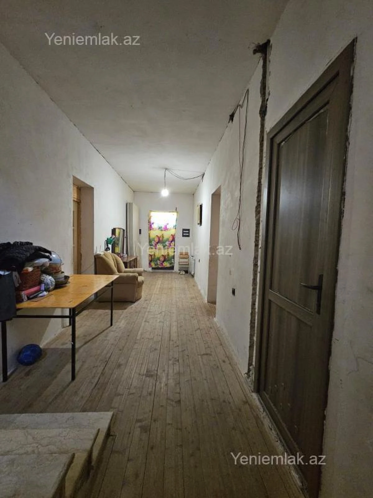 Satılır 5 otaqlı həyət evi 200 m²