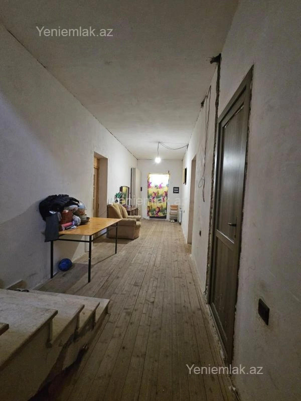 Satılır 5 otaqlı həyət evi 200 m²