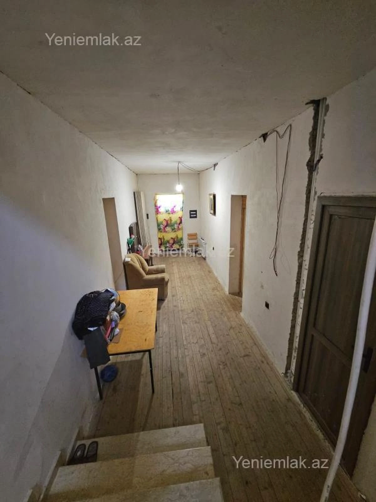 Satılır 5 otaqlı həyət evi 200 m²