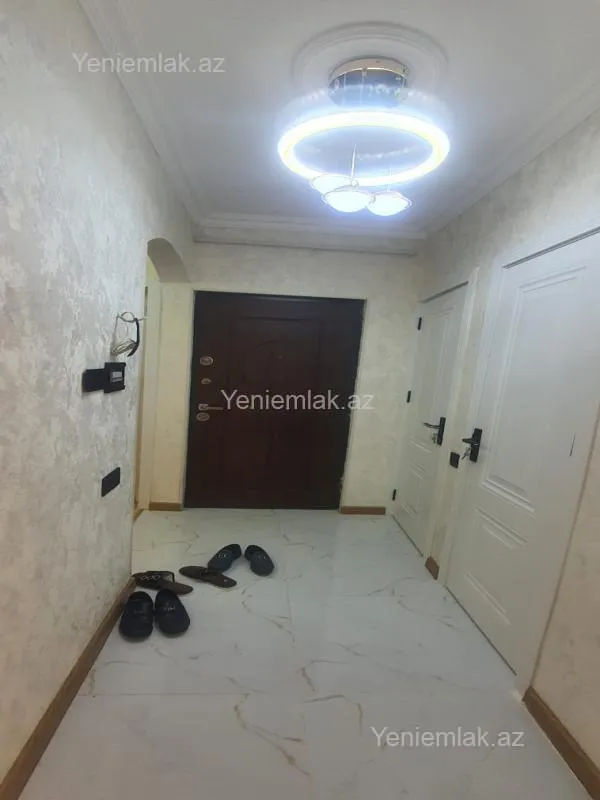 Satılır 3 otaqlı köhnə tikili 70 m²