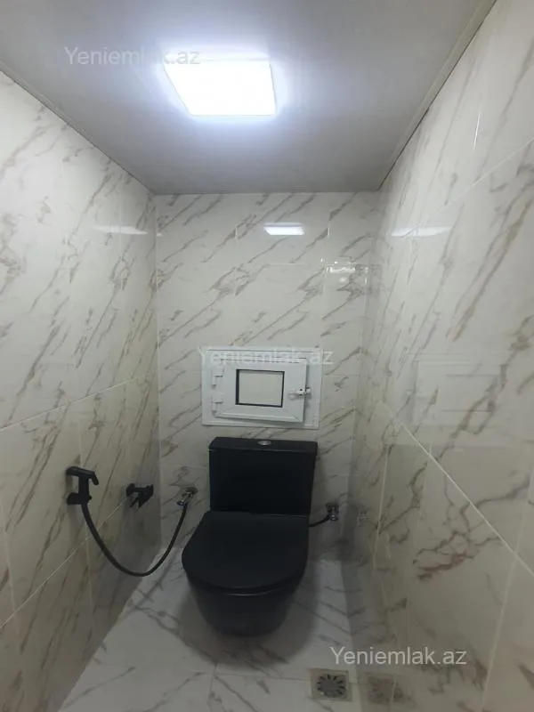 Satılır 3 otaqlı köhnə tikili 70 m²