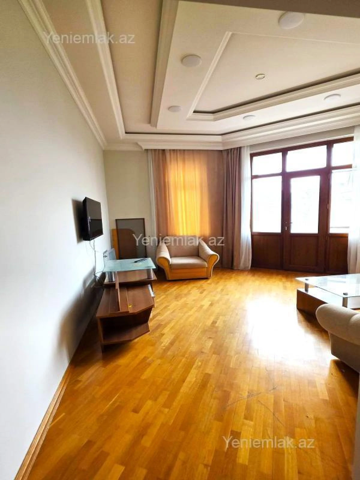 Satılır 2 otaqlı köhnə tikili 65 m²