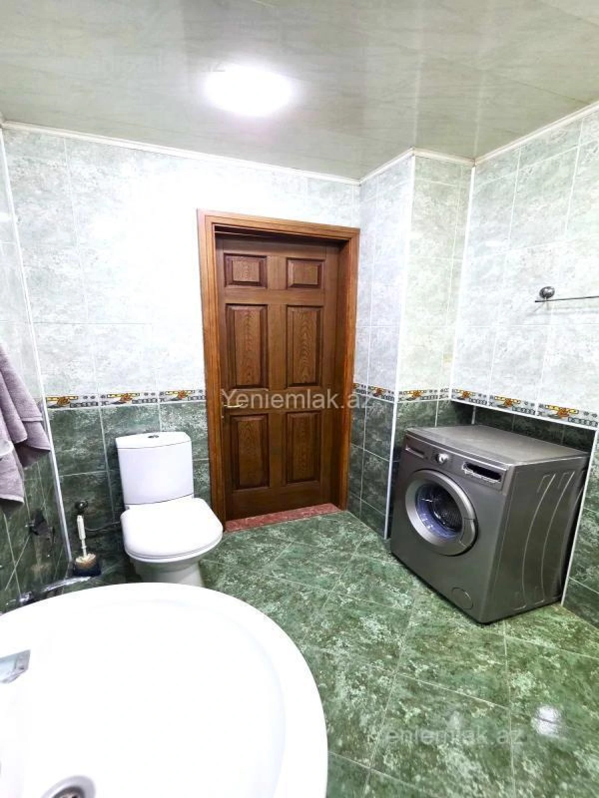 Satılır 2 otaqlı köhnə tikili 65 m²
