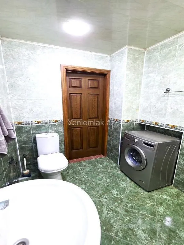 Satılır 2 otaqlı köhnə tikili 65 m²