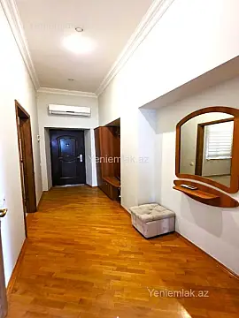 Satılır 2 otaqlı köhnə tikili 65 m²