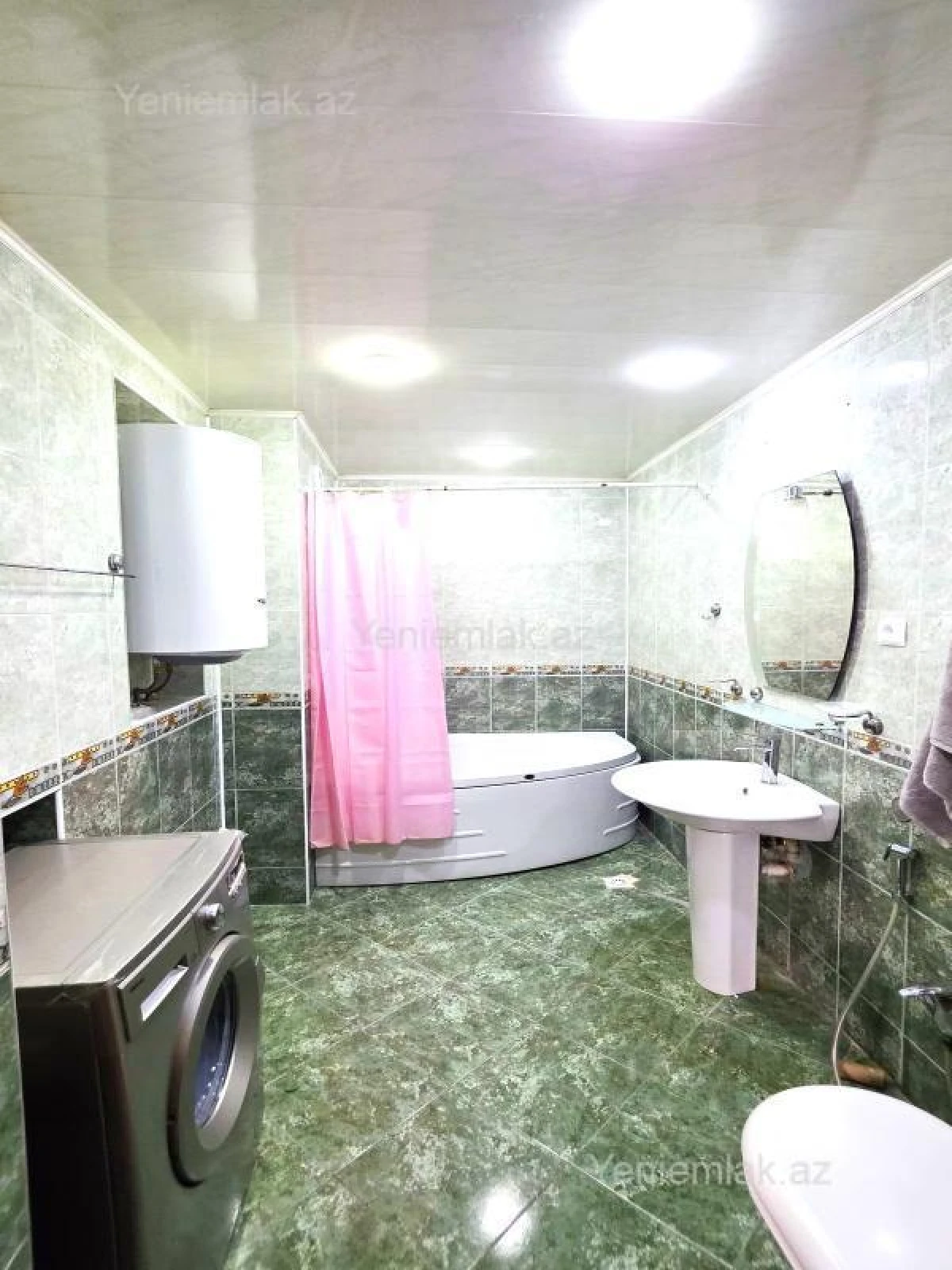 Satılır 2 otaqlı köhnə tikili 65 m²