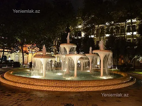 Satılır 2 otaqlı köhnə tikili 65 m² — Bakı, Səbail 2 otaq 65.00 m²