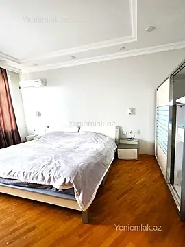 Satılır 2 otaqlı köhnə tikili 65 m²