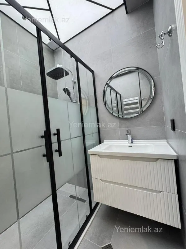 Satılır 3 otaqlı yeni tikili 105 m²