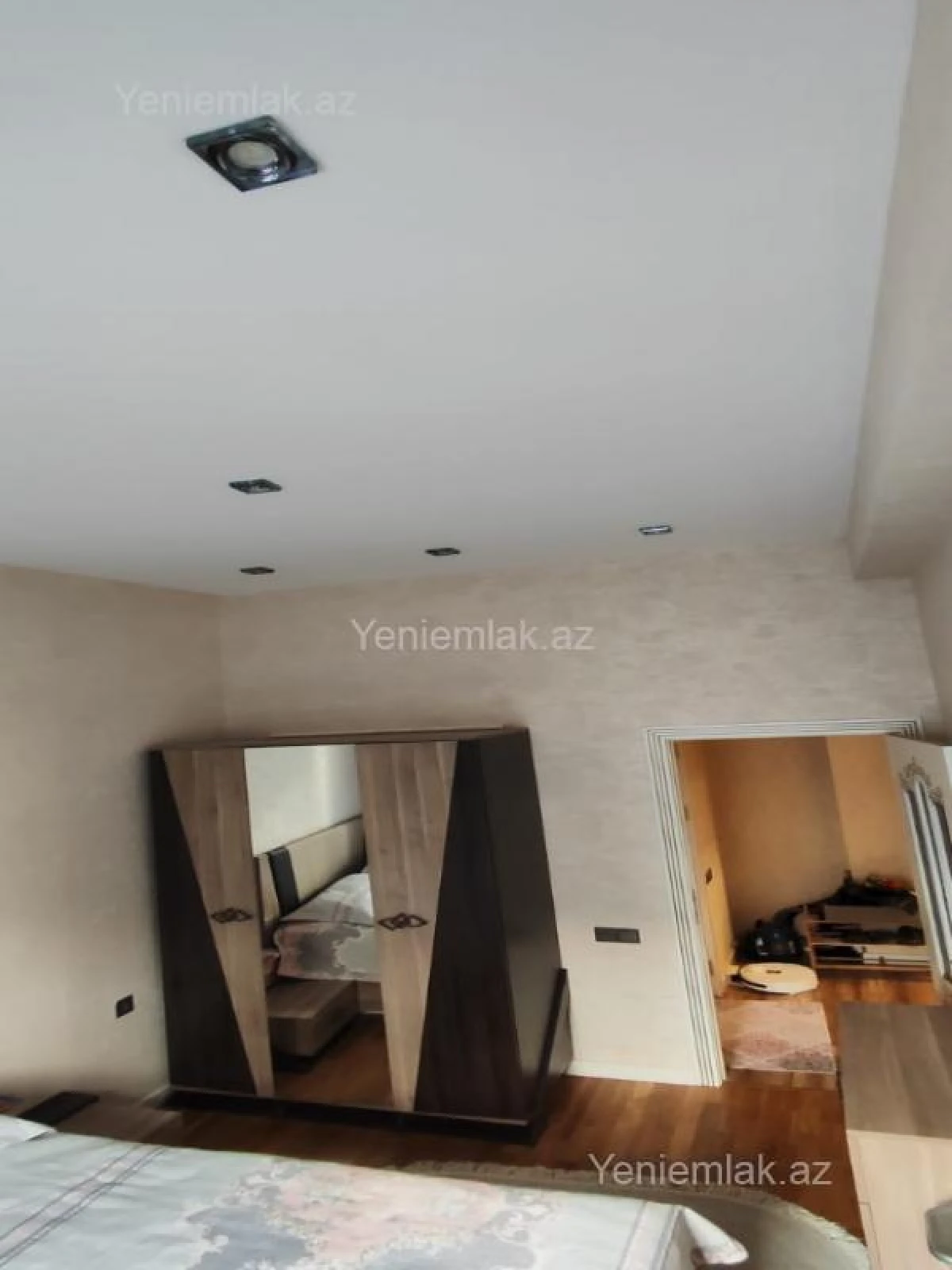 Satılır 3 otaqlı yeni tikili 64 m²