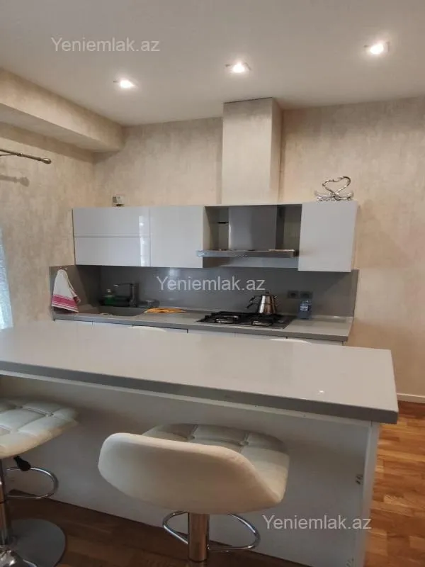 Satılır 3 otaqlı yeni tikili 64 m²