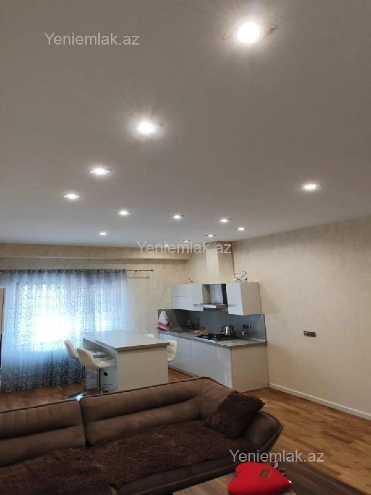 Satılır 3 otaqlı yeni tikili 64 m²