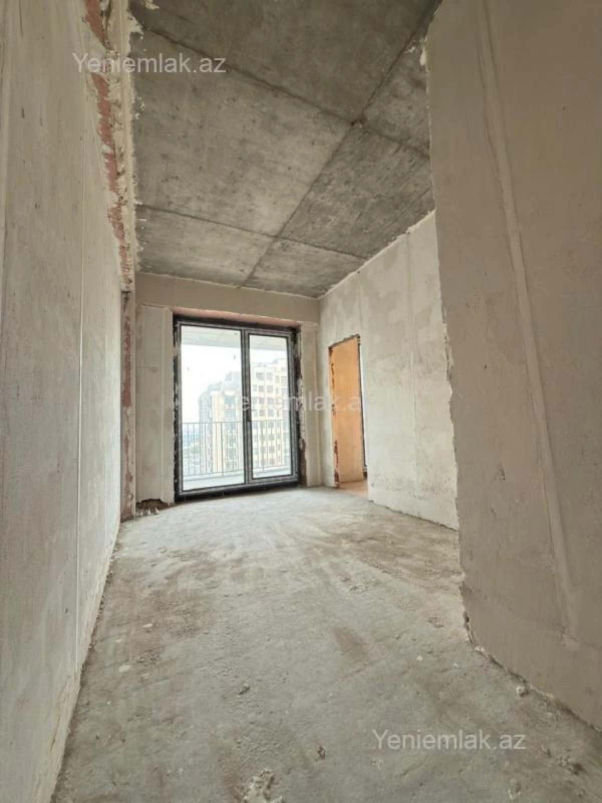 Satılır 2 otaqlı yeni tikili 76 m²