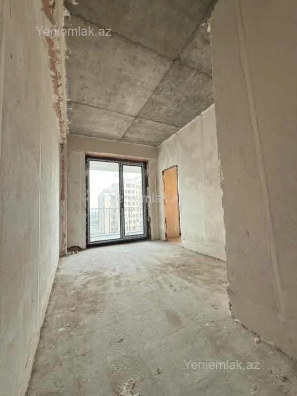 Satılır 2 otaqlı yeni tikili 76 m²