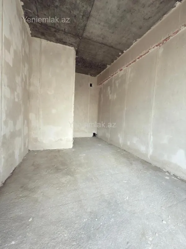 Satılır 2 otaqlı yeni tikili 76 m²