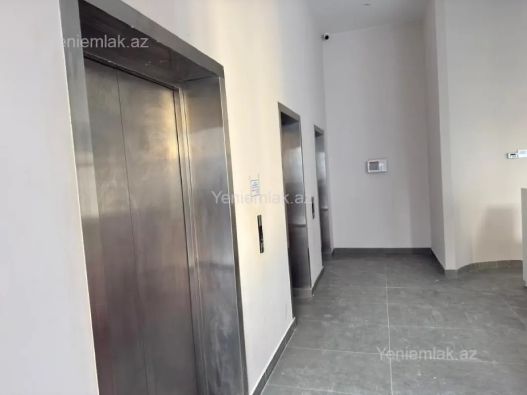 Satılır 2 otaqlı yeni tikili 76 m²