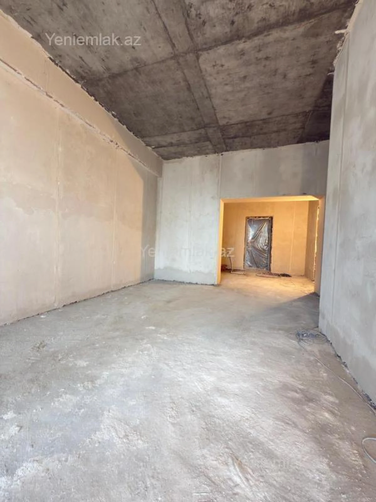Satılır 2 otaqlı yeni tikili 76 m²