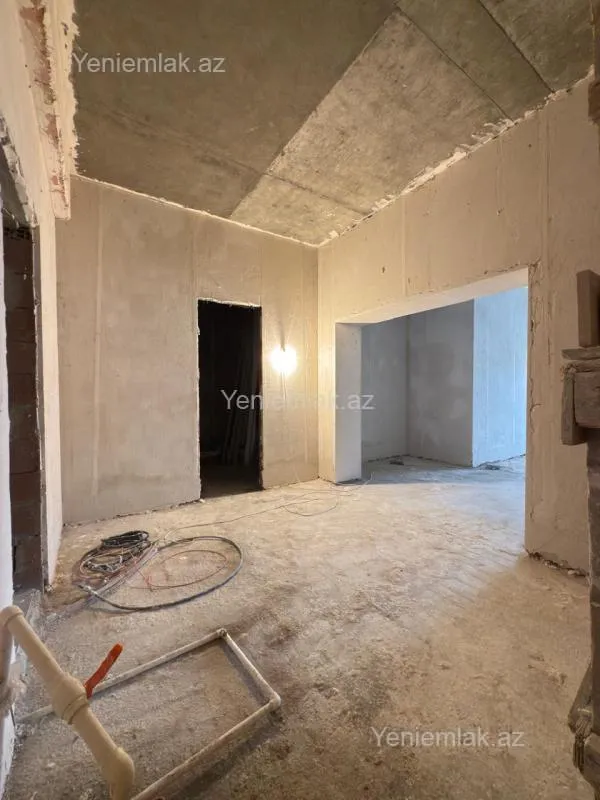 Satılır 2 otaqlı yeni tikili 76 m²