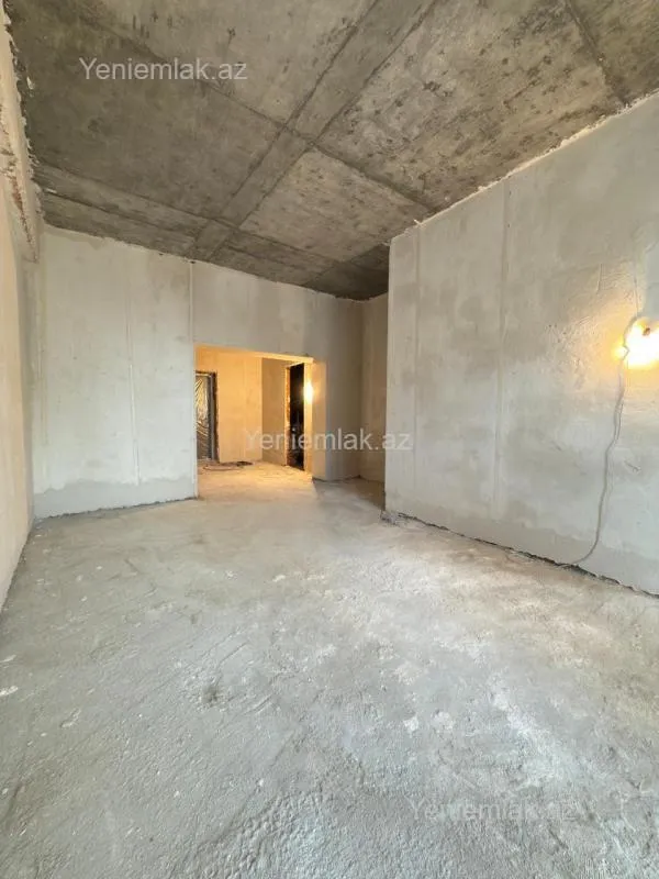 Satılır 2 otaqlı yeni tikili 76 m²