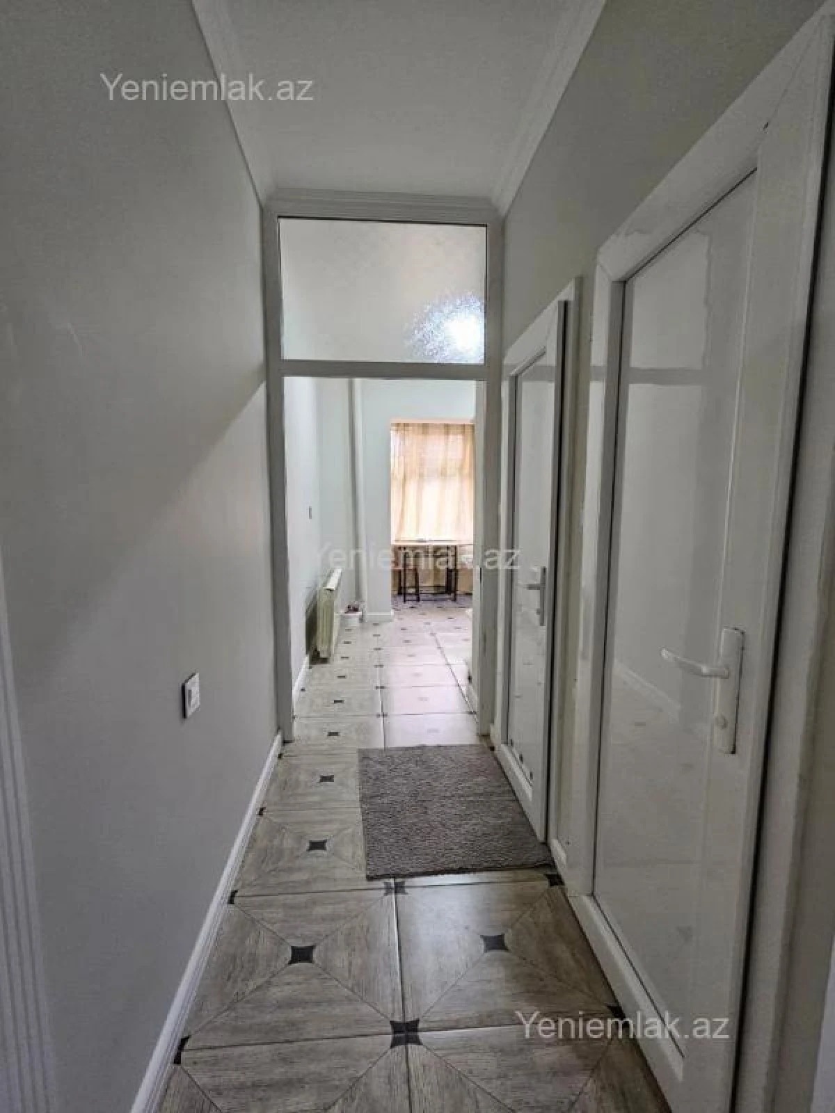 Satılır 3 otaqlı köhnə tikili 90 m²