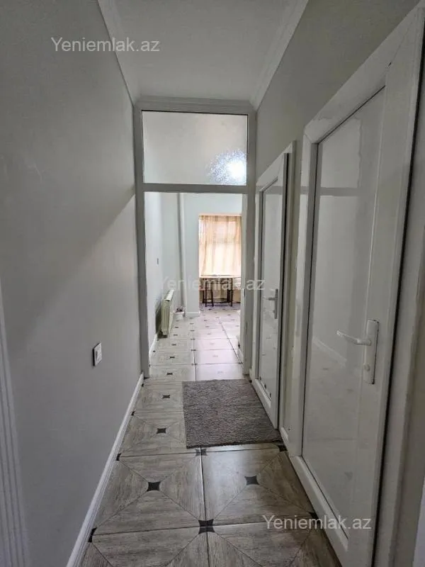 Satılır 3 otaqlı köhnə tikili 90 m²