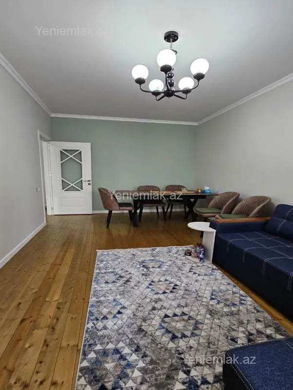 Satılır 3 otaqlı köhnə tikili 90 m²