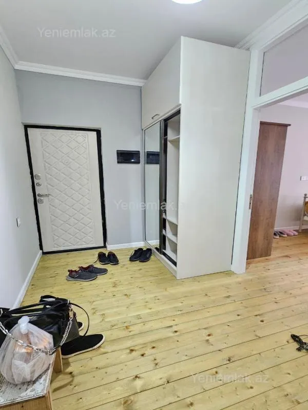 Satılır 3 otaqlı köhnə tikili 90 m²